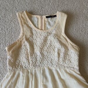 Cream Sleeveless Lace Dress